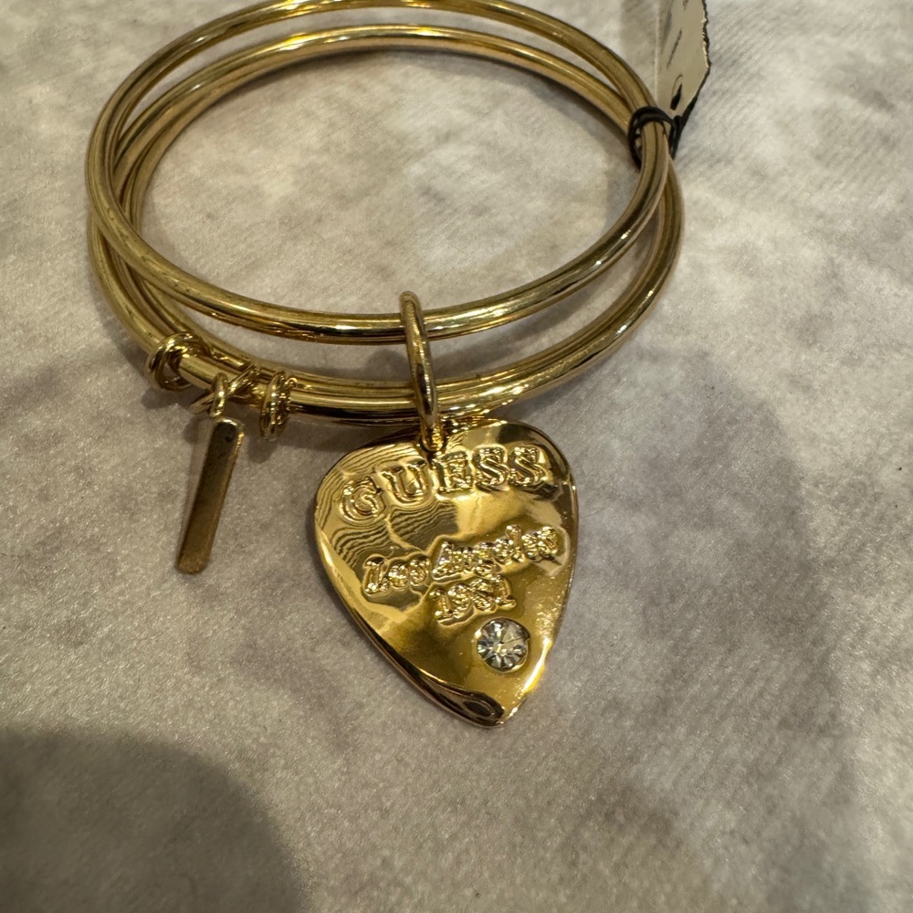 Guess Fashion Gold Bangle Bracelet with Heart Charm NWT
